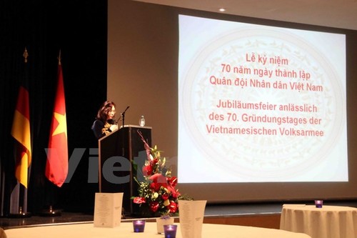 Vietnam Army’s 70th anniversary marked in Germany  - ảnh 1